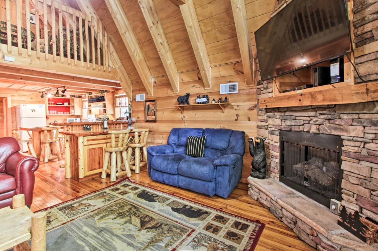 Willa A-Frame Cabin With Hot Tub Less Than 1 Mi To Ober Gatlinburg Zewnętrze zdjęcie